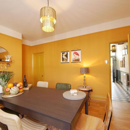 Bar Wall Cottage-City Wall Views-Sleeps 5 요크 외부 사진